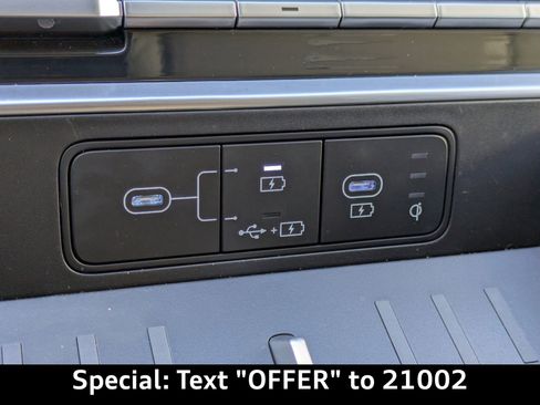 Used 2025 Hyundai Santa Fe XRT image 28