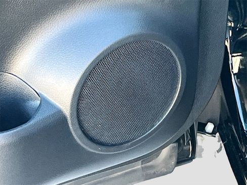 Used 2022 Nissan Rogue Sport SL w/ Premium Package image 19