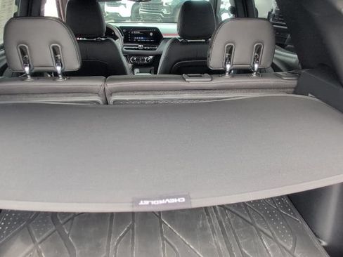 Used 2025 Chevrolet TrailBlazer RS w/ Convenience Package FWD image 38