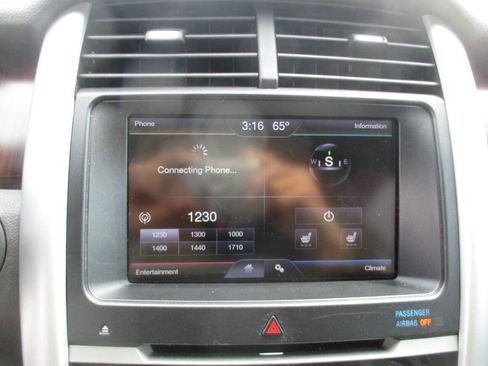 Used 2013 Ford Edge Limited AWD/4WD image 18