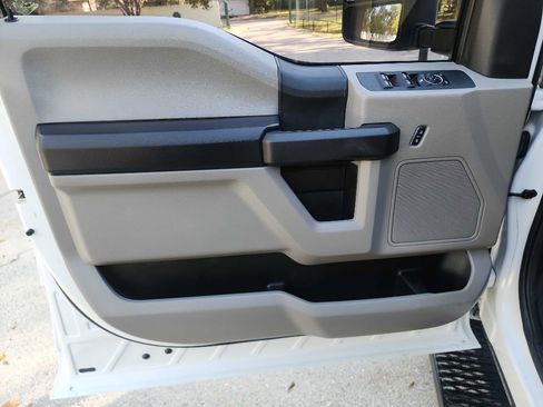 Used 2017 Ford F250 XL w/ Power Equipment Group image 14