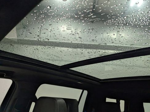 Used 2023 GMC Yukon XL Denali w/ Advanced Technology Package image 30