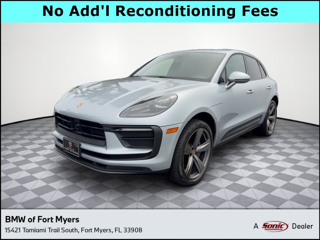 Used 2023 Porsche Macan AWD/4WD image 1