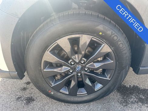 Certified 2025 Subaru Outback Onyx Edition AWD/4WD image 35