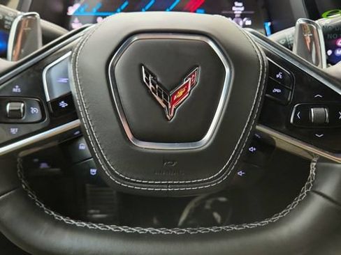 Used 2026 Chevrolet Corvette Stingray Coupe w/ 1LT RWD image 32