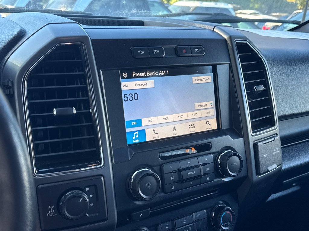 Used 2018 Ford F150 XLT w/ Equipment Group 302A Luxury AWD/4WD image 18