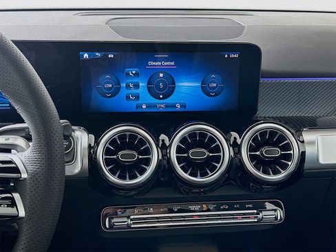 New 2026 Mercedes-Benz GLB 35 AMG 4MATIC image 16