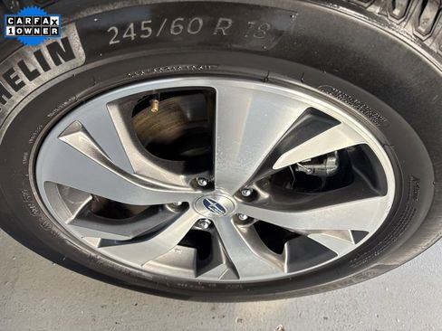 Used 2023 Subaru Ascent Premium w/ Convenience Package image 11