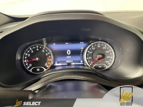 Used 2023 Jeep Renegade Latitude AWD/4WD image 18
