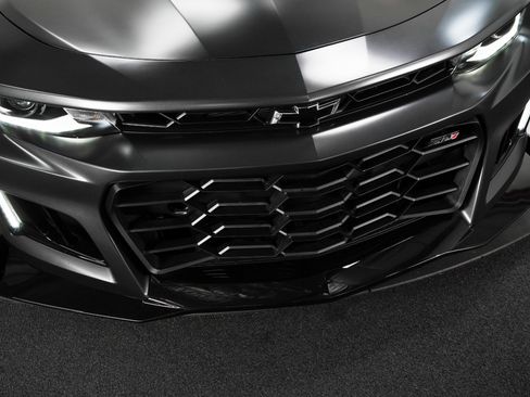 Used 2024 Chevrolet Camaro ZL1 RWD image 17