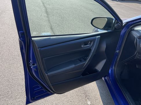 Used 2017 Toyota Corolla XSE w/ Carpet Mat Package (TMS) FWD image 17