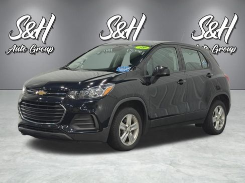 Used 2019 Chevrolet Trax LS FWD image 12