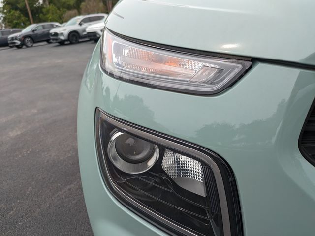 Used 2026 Hyundai Venue SEL FWD image 10