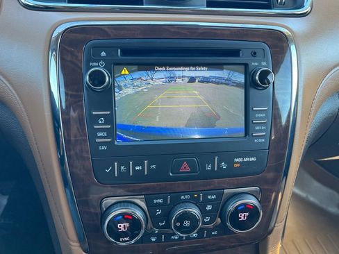 Used 2014 Buick Enclave Premium image 38