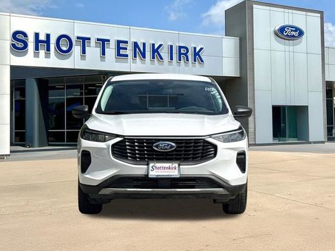 Used 2024 Ford Escape Active w/ Tech Pack #1 AWD/4WD image 2