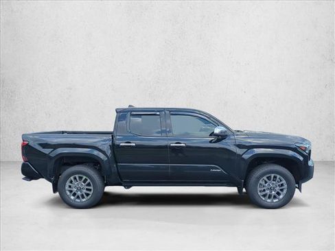 Certified 2025 Toyota Tacoma Limited AWD/4WD image 4