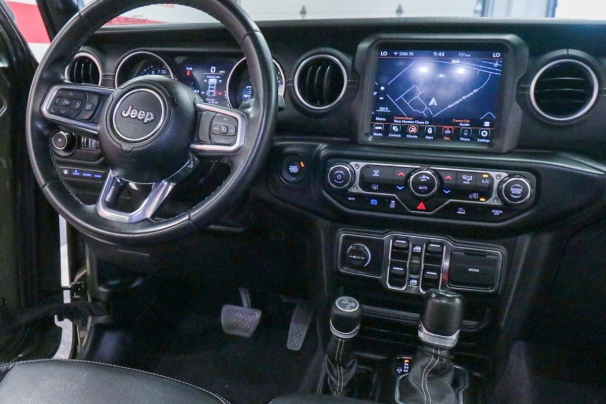 Used 2021 Jeep Wrangler Unlimited Sahara AWD/4WD image 27