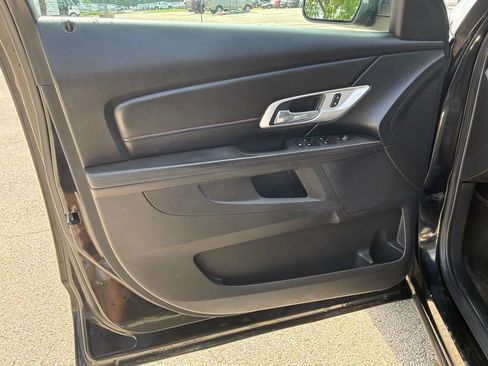 Used 2017 GMC Terrain SLE AWD/4WD image 10