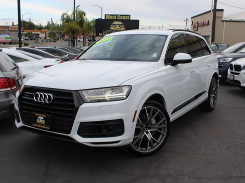 Used 2019 Audi Q7 3.0T Prestige w/ Prestige Package AWD/4WD image 47