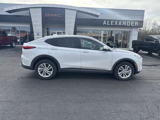 Used 2024 Buick Envista Preferred w/ Advanced Safety Package video 2