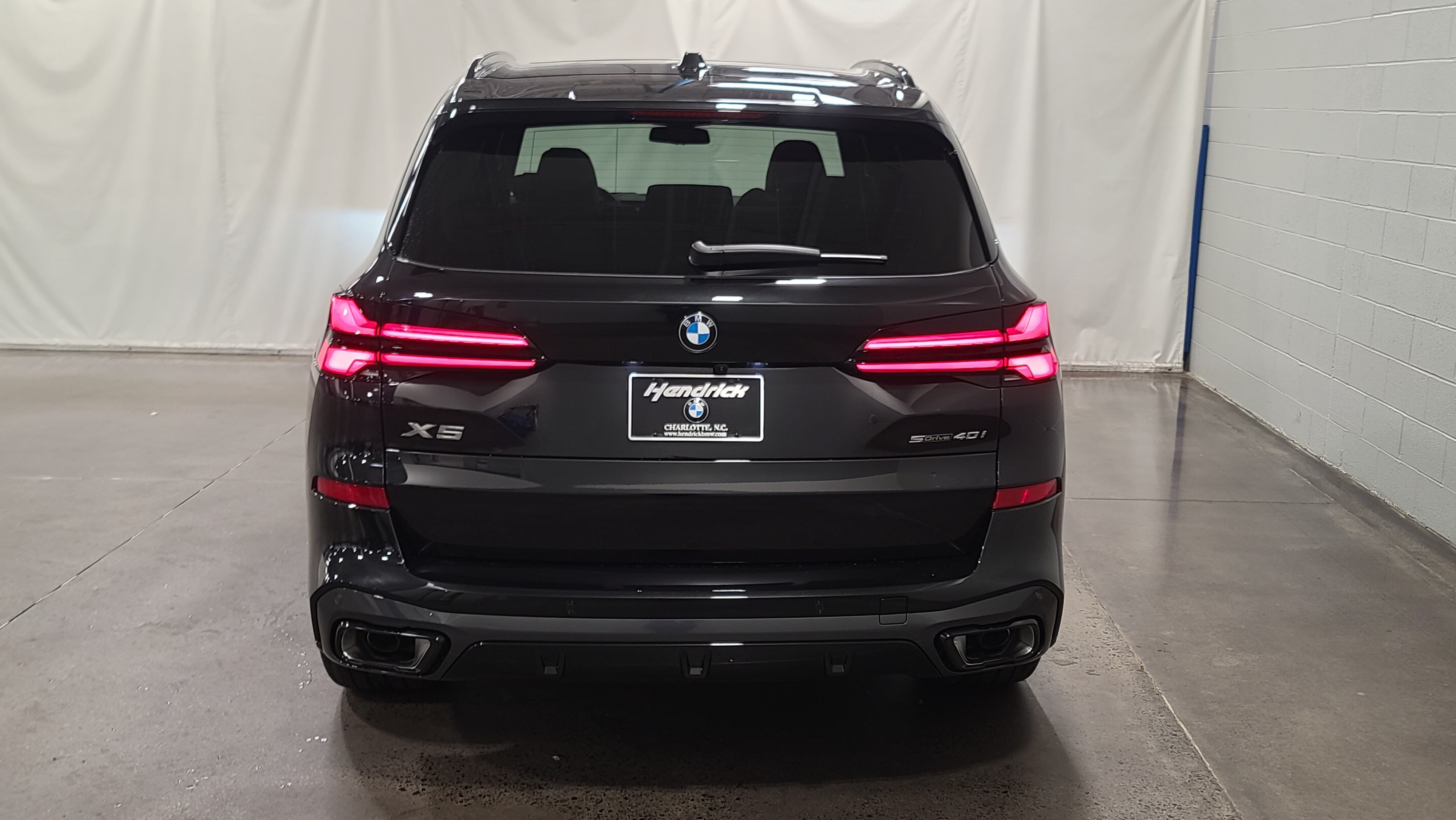 Used 2026 BMW X5 sDrive40i w/ M Sport Package RWD image 7