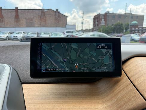 Used 2014 BMW i3 w/ Range Extender RWD image 11