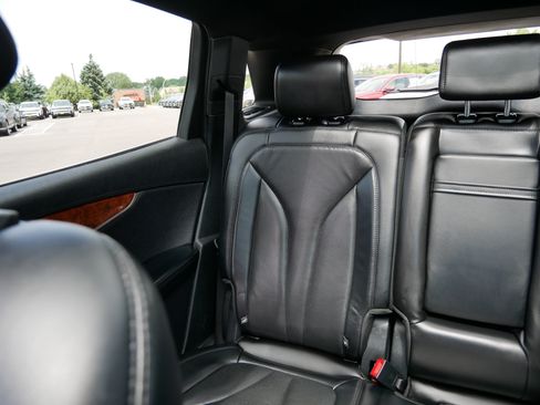 Used 2020 Lincoln Nautilus Reserve w/ Cargo Utility Package AWD/4WD image 12