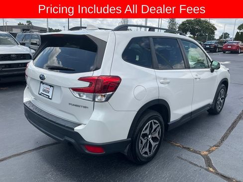 Used 2019 Subaru Forester Premium AWD/4WD image 17