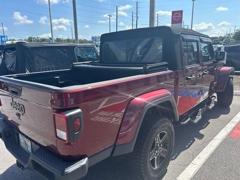 Used 2021 Jeep Gladiator Sport AWD/4WD image 5