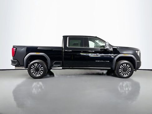 New 2026 GMC Sierra 3500 Denali Ultimate AWD/4WD image 8