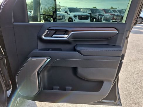 New 2026 GMC Sierra 2500 Denali w/ Denali Reserve Package AWD/4WD image 35
