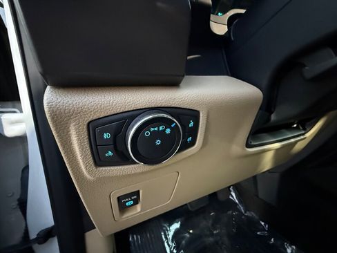 Used 2018 Ford F150 XLT image 34