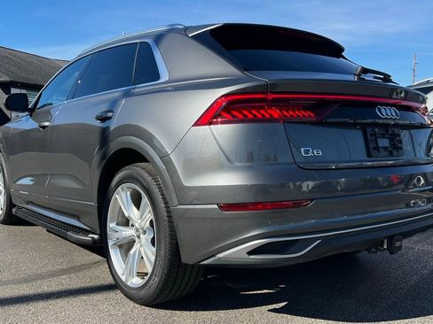 Used 2019 Audi Q8 Premium image 5
