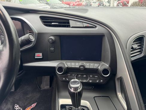 Used 2017 Chevrolet Corvette Stingray Coupe image 9