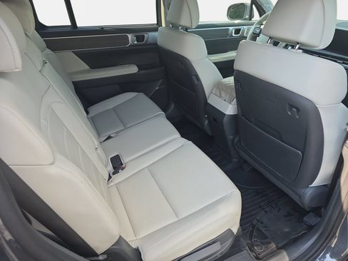 Used 2024 Hyundai Santa Fe Limited AWD/4WD image 11