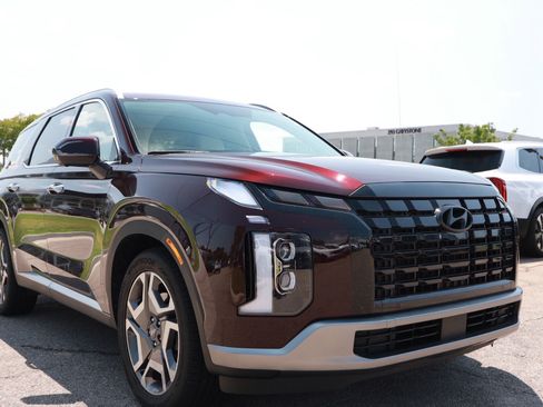 Used 2025 Hyundai Palisade Limited FWD image 7