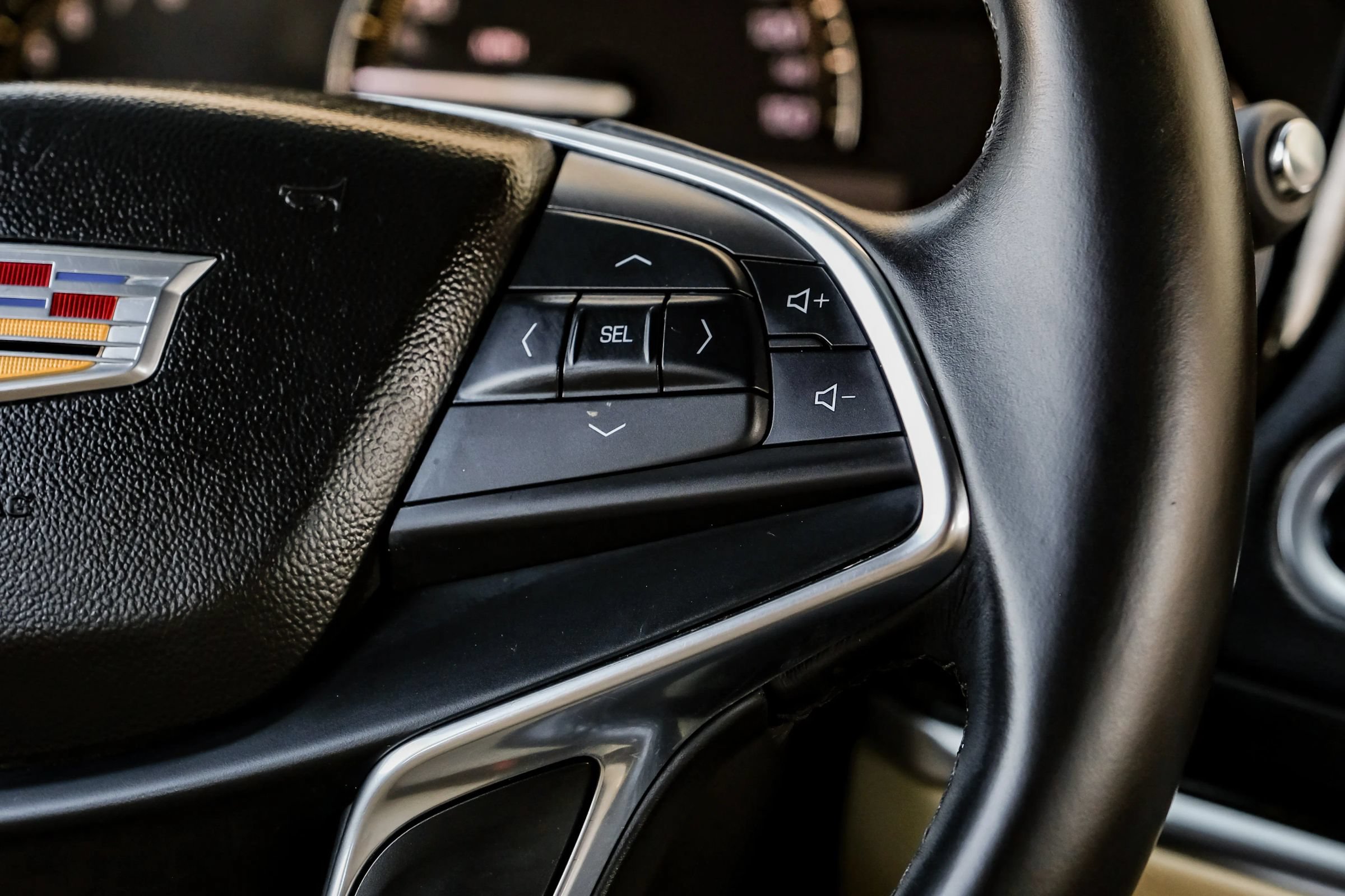 Used 2018 Cadillac XT5 FWD image 17