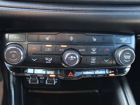 Used 2022 Dodge Durango GT image 19