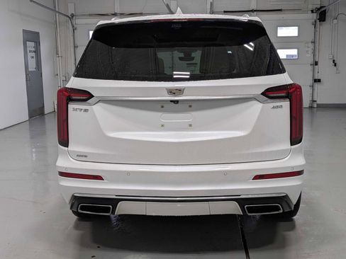 Used 2020 Cadillac XT6 Premium Luxury image 9