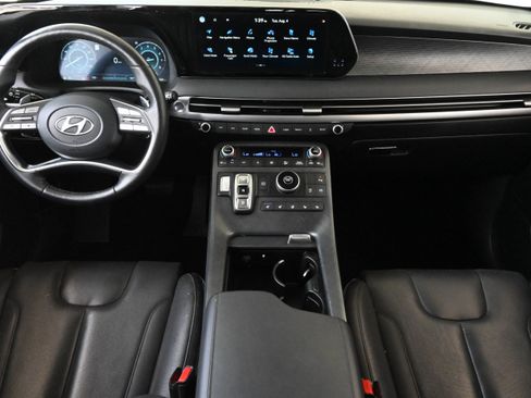 Used 2023 Hyundai Palisade Limited FWD image 16