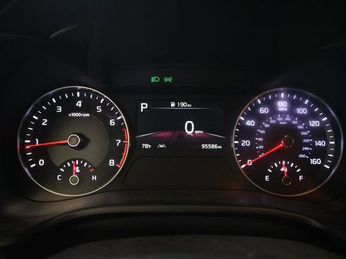 Used 2024 Kia Forte LXS w/ LXS Technology Package FWD image 22