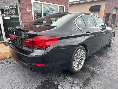 Used 2018 BMW 530i xDrive w/ Premium Package AWD/4WD image 5
