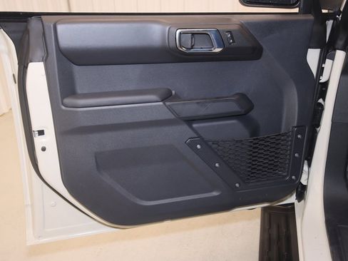 New 2025 Ford Bronco Outer Banks image 9