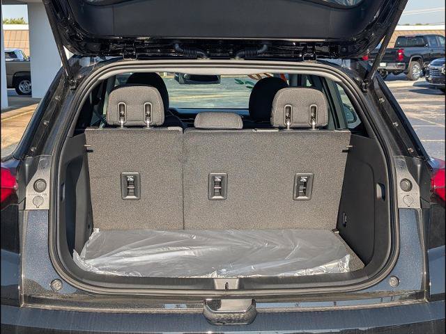 New 2027 Chevrolet Bolt LT w/ Comfort Package FWD image 19