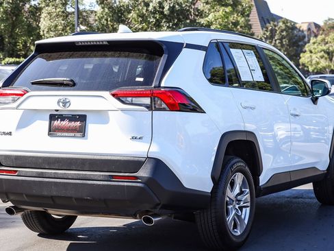 Used 2024 Toyota RAV4 XLE image 9