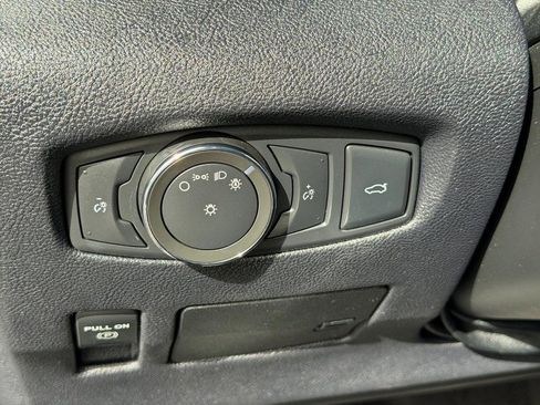 Used 2017 Lincoln Continental Reserve w/ Technology Package image 34