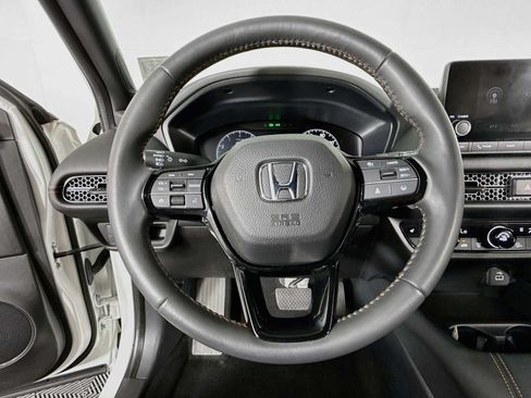 Used 2024 Honda HR-V Sport image 17