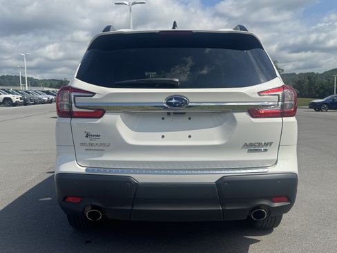 Used 2026 Subaru Ascent Limited AWD/4WD image 4