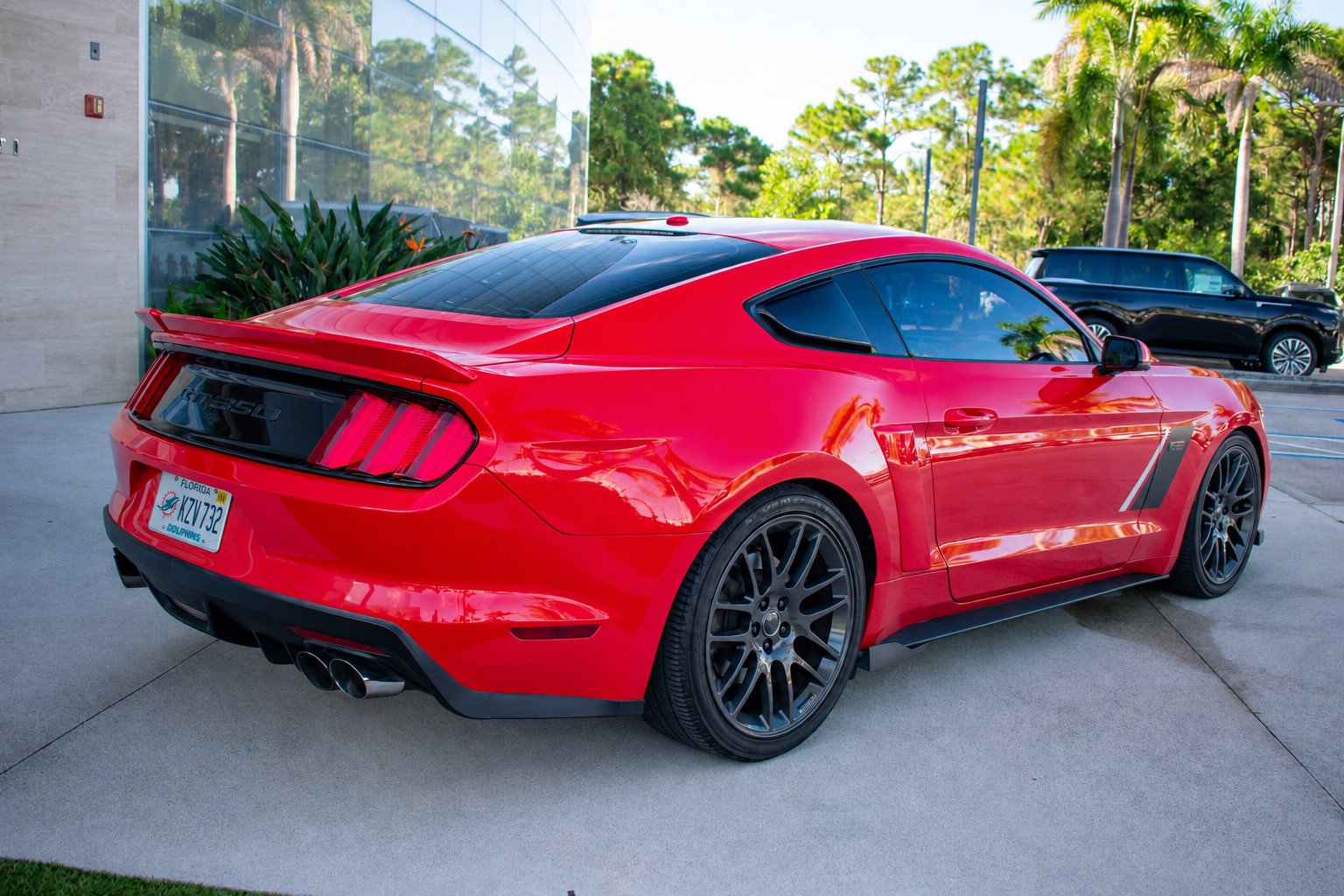 Used 2015 Ford Mustang GT Premium w/ GT Performance Package RWD image 14