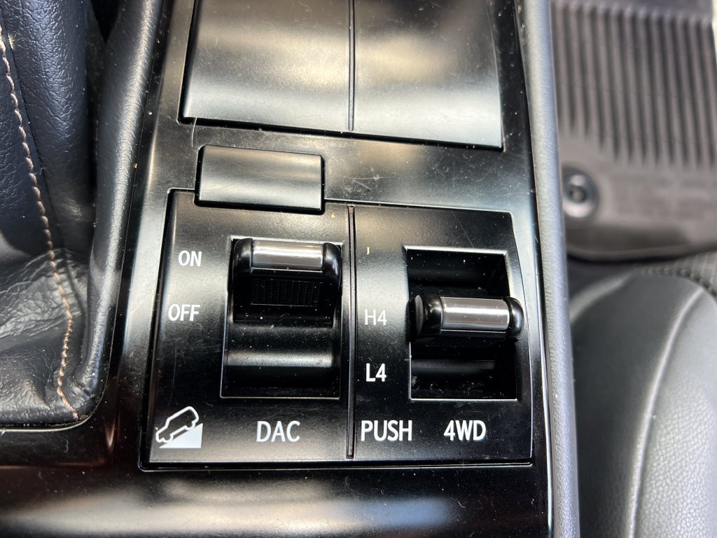 Used 2021 Lexus GX 460 Premium w/ Premium Package AWD/4WD image 31